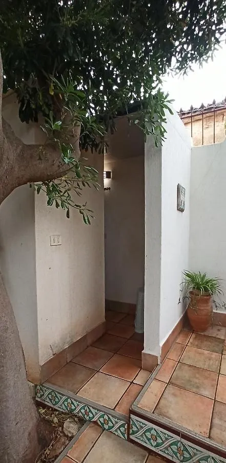 Holiday home Villa Indipendente Con Patio Giardino E Parcheggio Castelluzzo