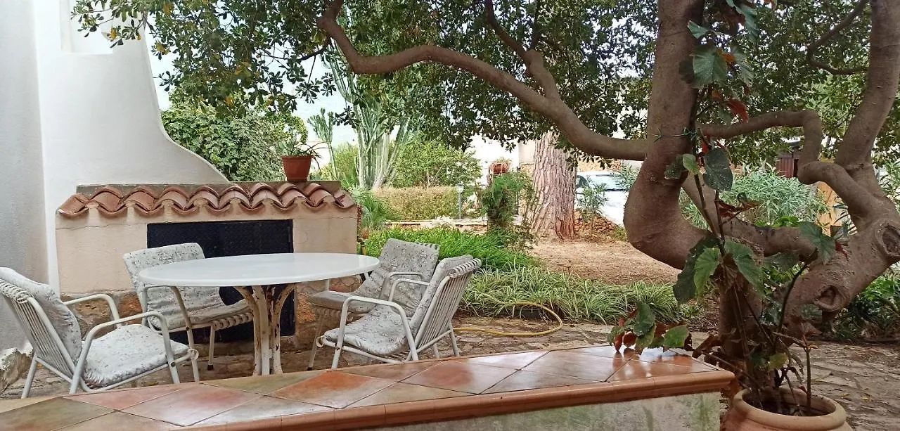 Semesterbostad Villa Indipendente Con Patio Giardino E Parcheggio Castelluzzo Italien